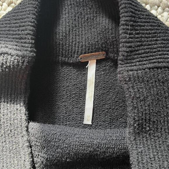 Free People Ottoman Slouchy Oversized Tunic/Sweater - Picture 4 of 6